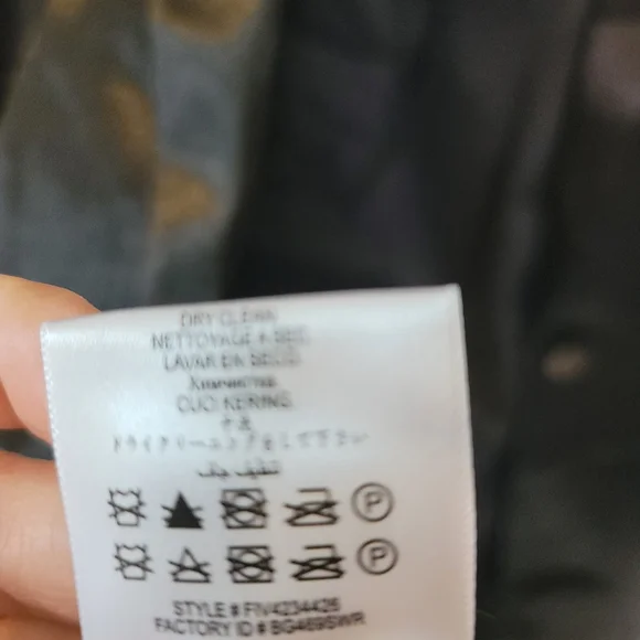 BCBGMaxAzria Black Satin Tassel-Tie Blazer Jacket, Size XXS - Picture 5 of 12